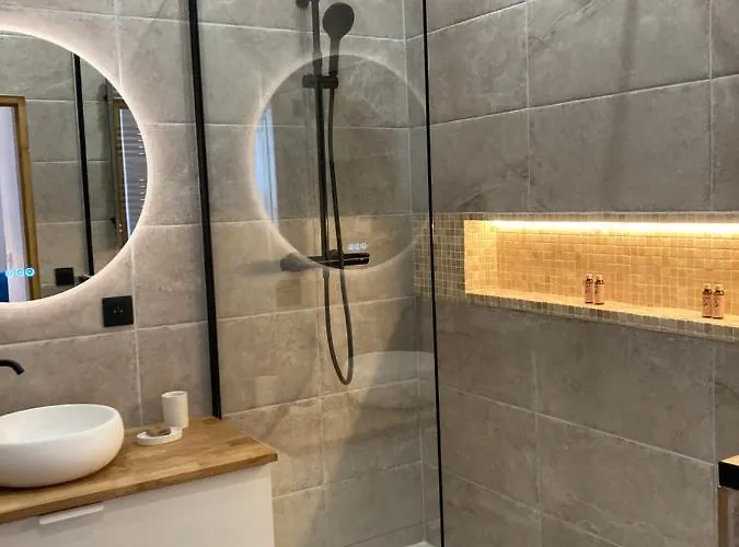 Appartement De Charme Avec Balcon - Le Grand Large